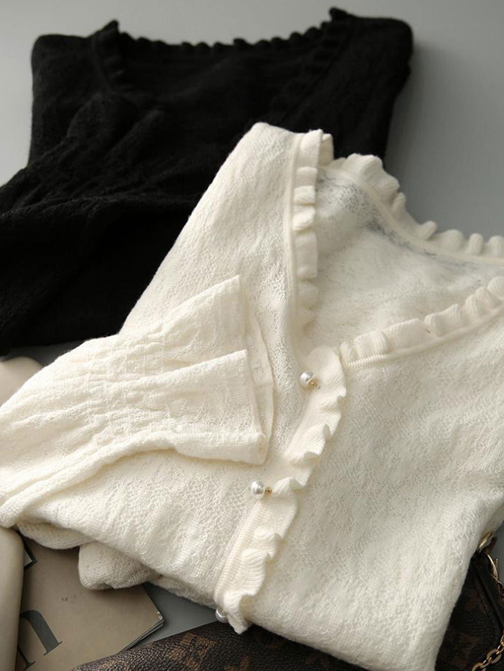 Anna Retro V-Neck Auricular Lace Jacquard Knitted Top