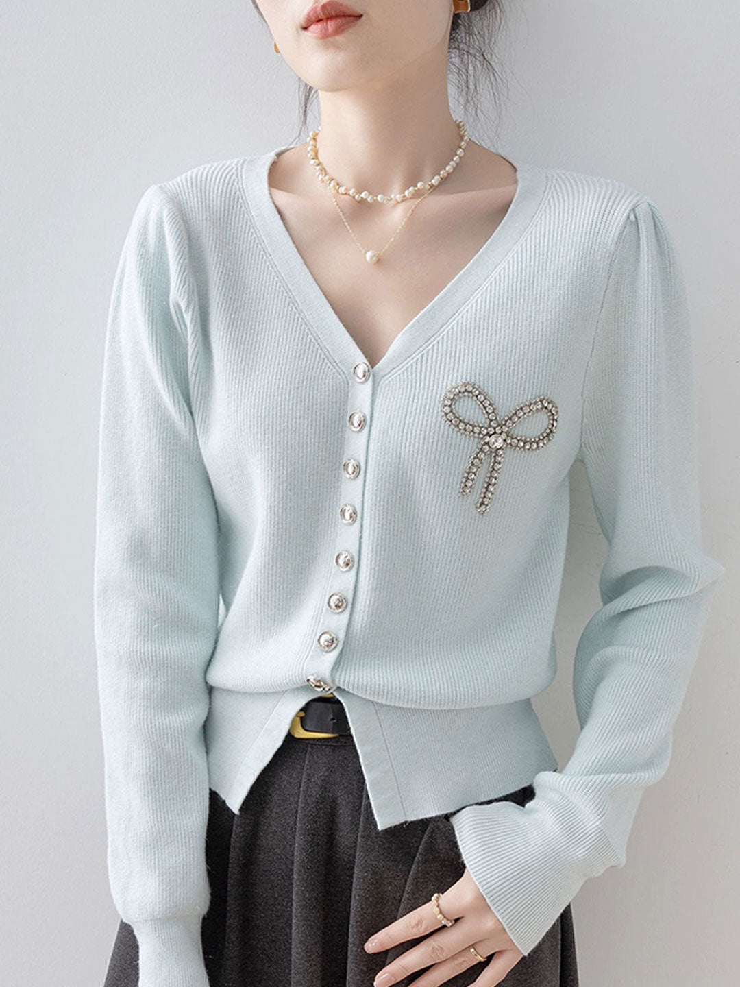 Natalie Elegant V-Neck Diamond-Studded Knitted Top