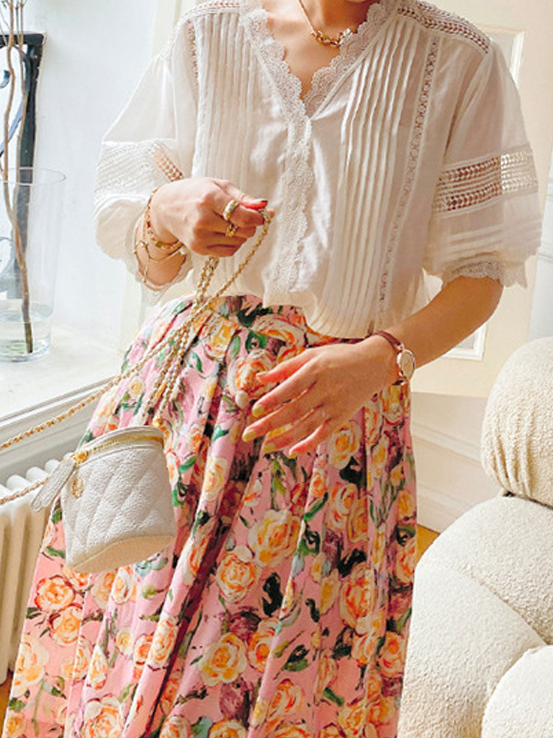 Sophie Elegant V-Neck Puff Sleeve Solid Color Top